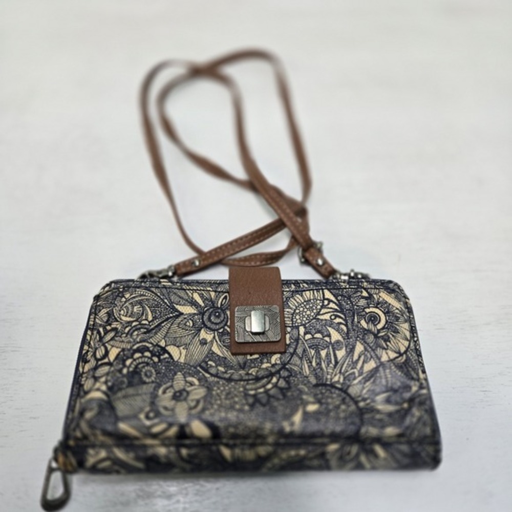 Sakroots Crossbody Wallet Purse‎ With Removable / Adjustable Strap